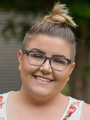 Sabrina Headshot