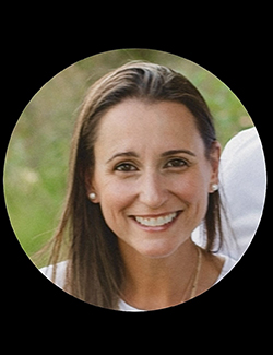 Laura Marchiano Headshot