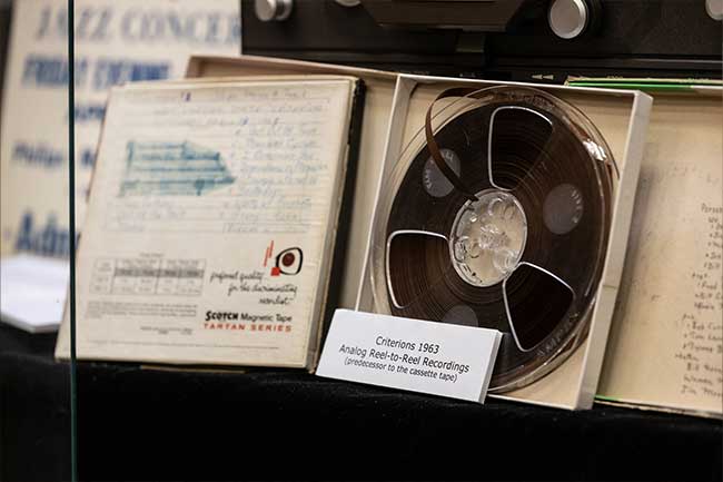 BOB & DARLENE CURNOW JAZZ LIBRARY thumbnail of item 2