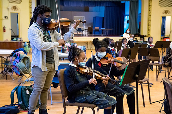 Play on Philly – Tuning the Heartstrings